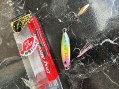 Drag Metal Cast Slim Hirame Jig 40Gr. PPA0080 UV Voodoo